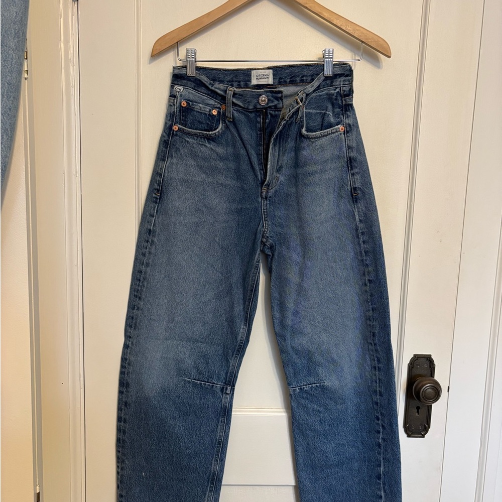 Citizens Of Humanity Miro Barrel Jeans in Medium Blue